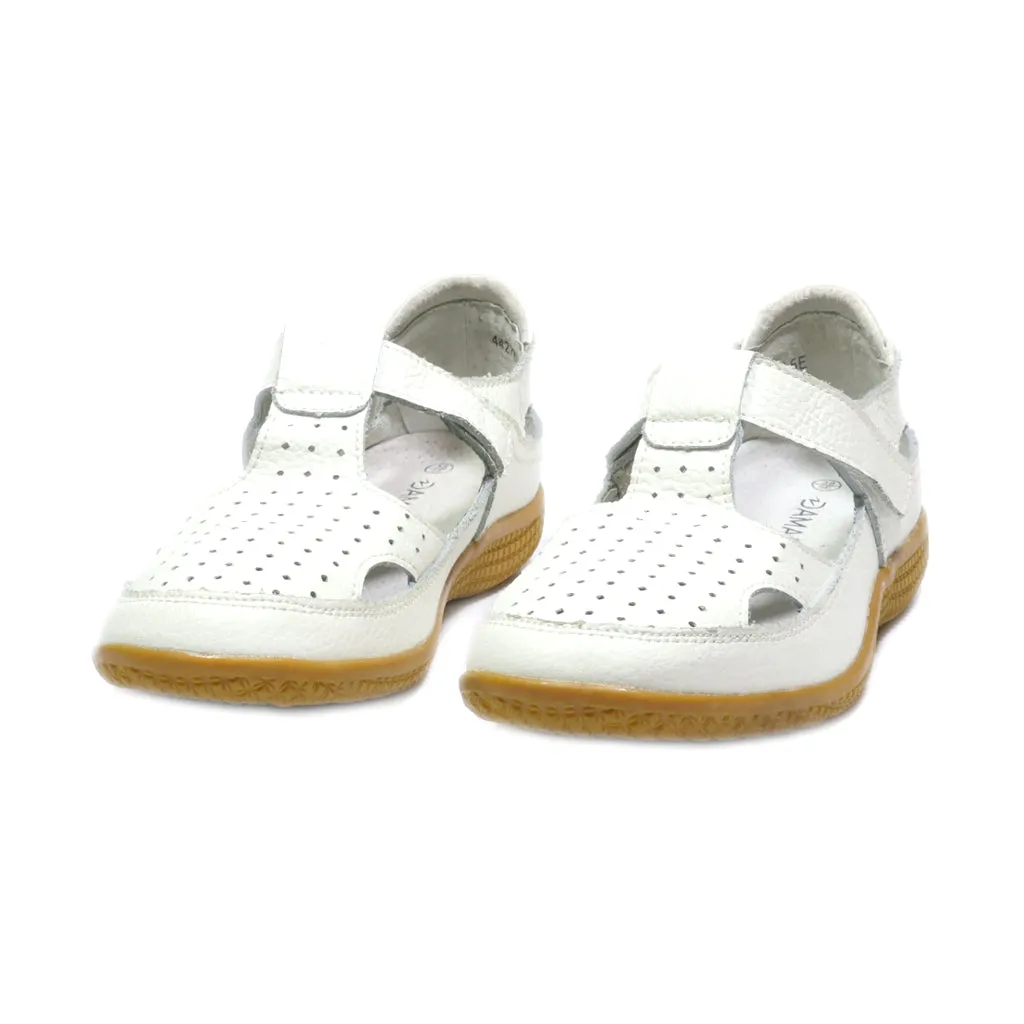 Damart Flat Shoes Leather Beige Colour For Women